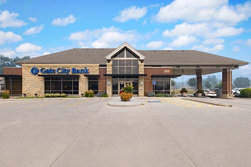 Exterior view and drive-up lane at Gate City Bank, located at 428 West Lincoln Avenue in Fergus Falls, MN