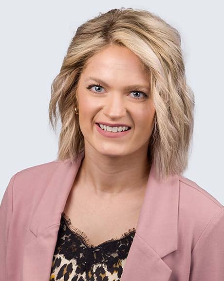 Hayley Kuntz professional headshot