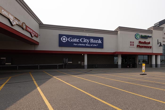 Exterior photo of the Hornbacher's at Osgood Gate City Bank branch